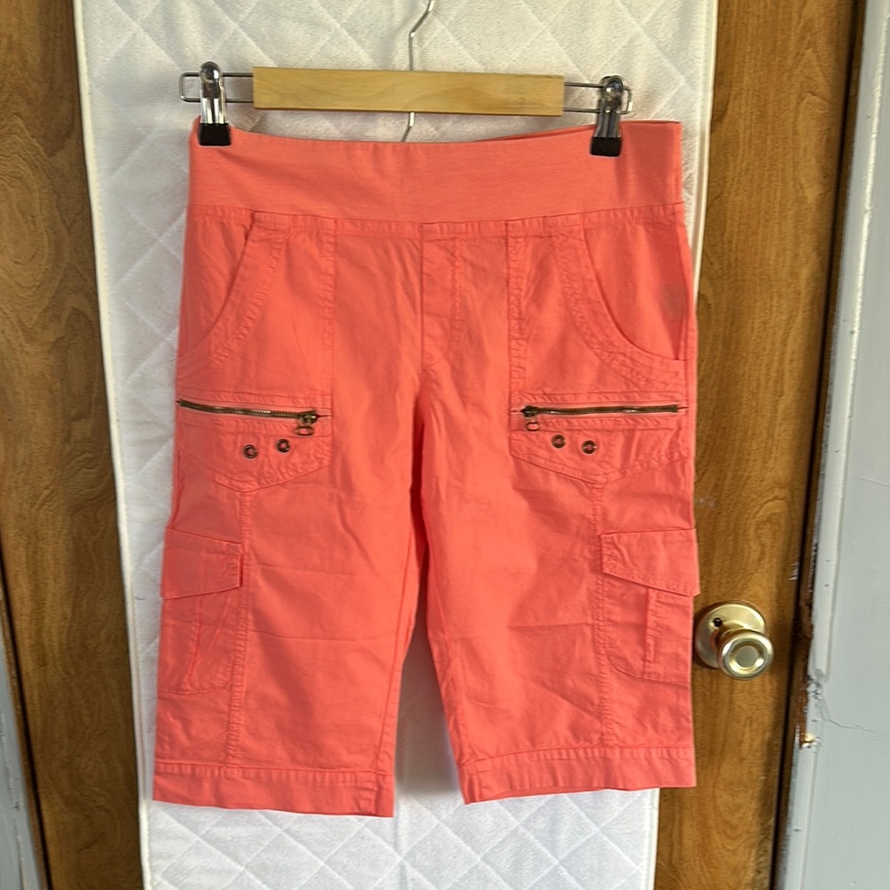Women's Coral Cargo Shorts